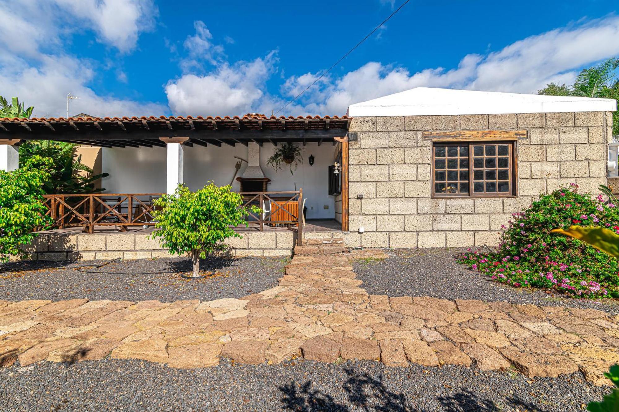 Aurora With Heated Pool Villa