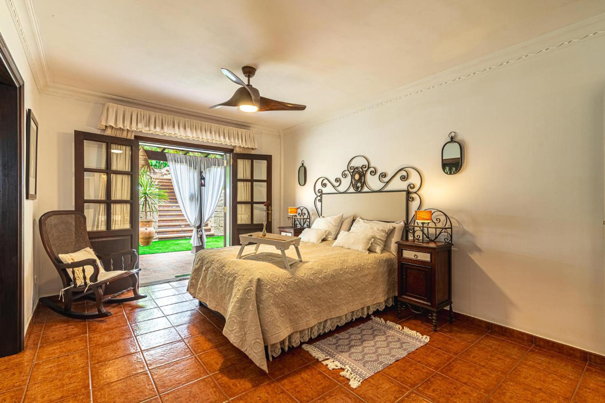 Villa Aurora With Heated Pool La Cisnera