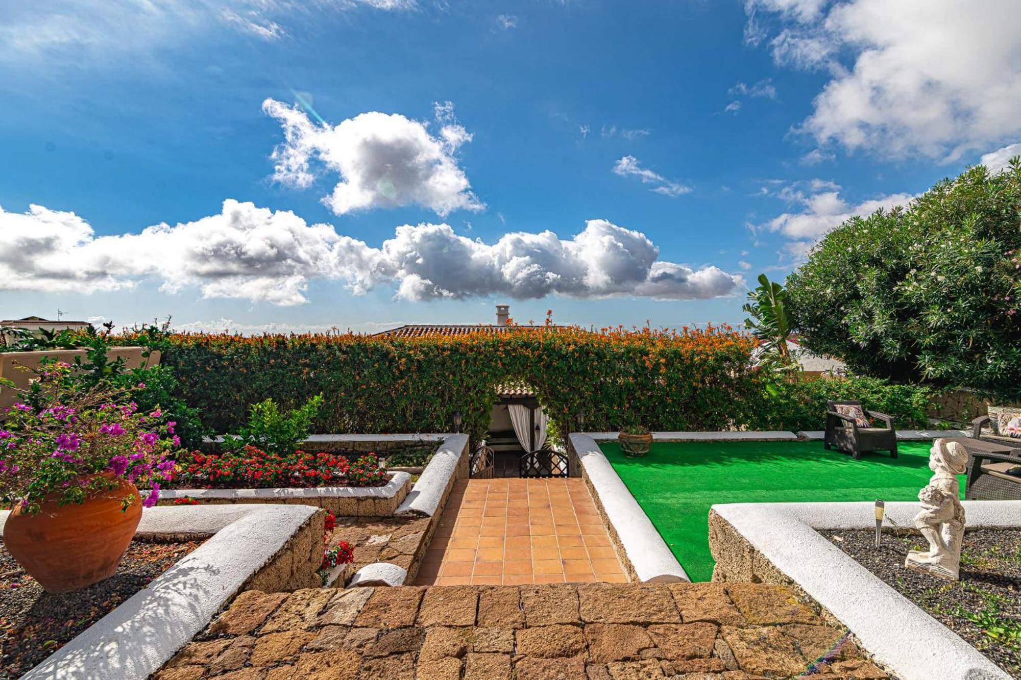 Aurora With Heated Pool Villa