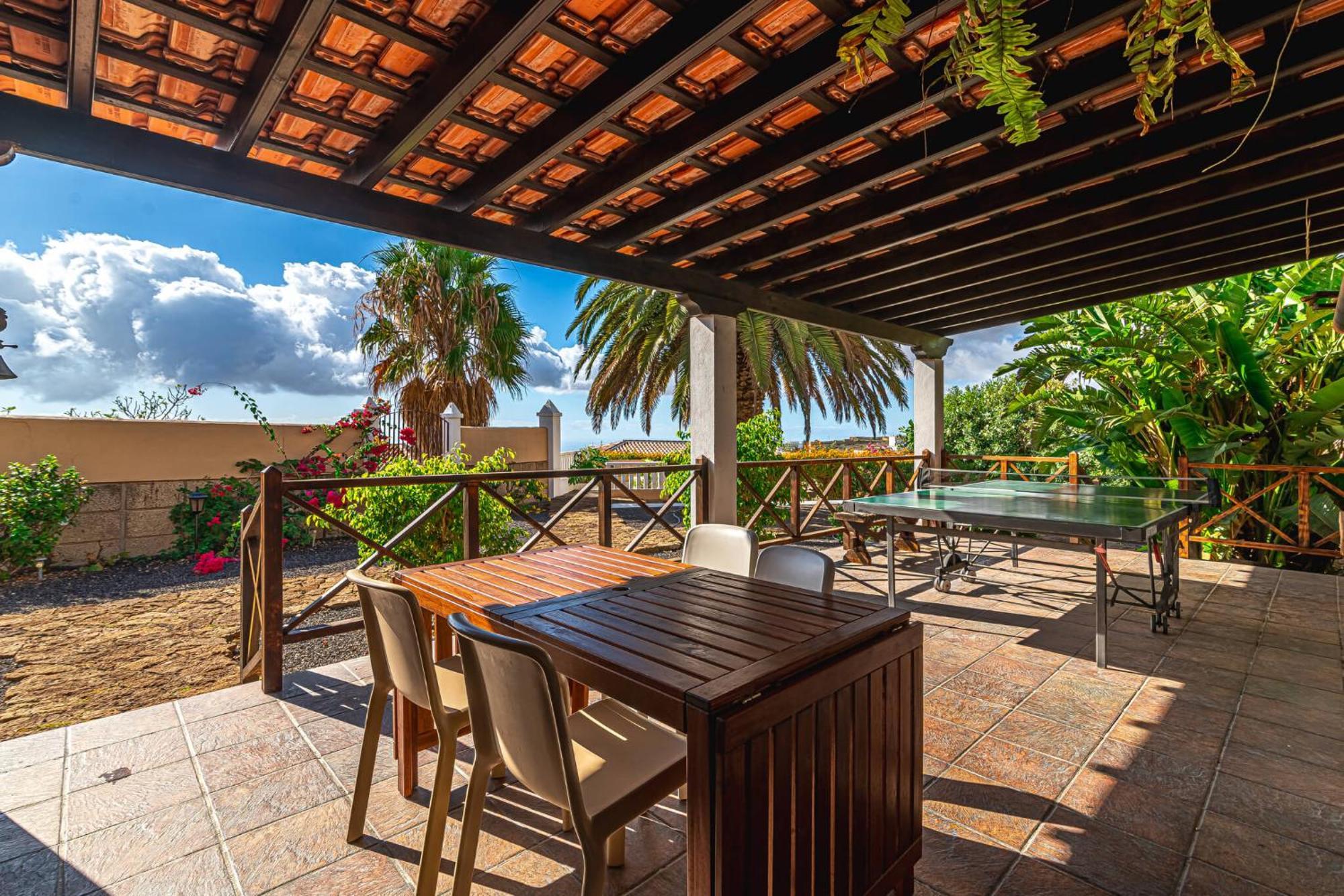 Aurora With Heated Pool Villa *